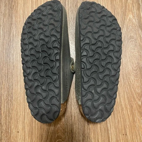 Metallic Birkenstock Clogs - Picture 3 of 3